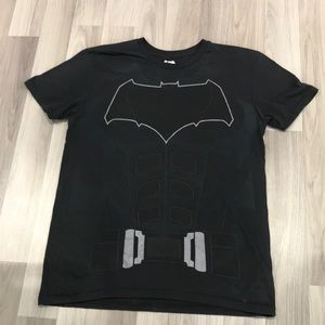 Men’s Batman  Black Caped Tee Shirt Size L